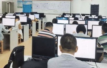 电子商务专业大三忙吗