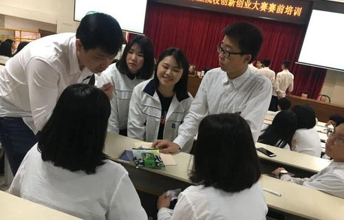 电子商务要啥专业好学些
